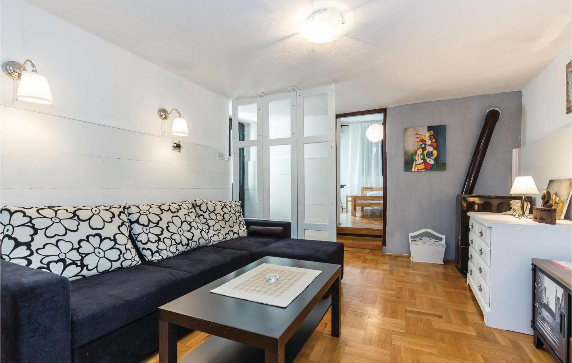 Amazing Apartment In Novi Vinodolski With Wifi Dış mekan fotoğraf