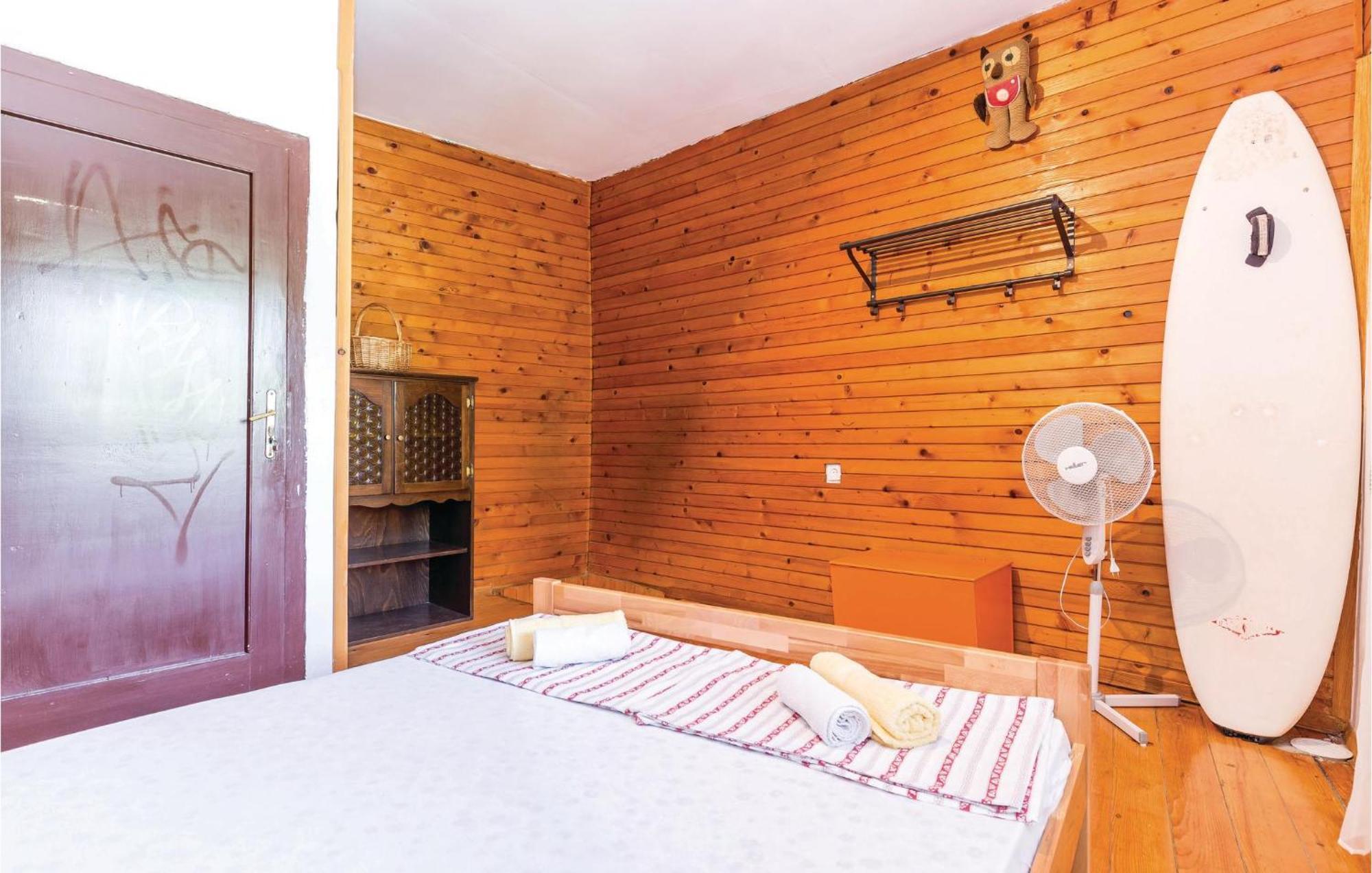 Amazing Apartment In Novi Vinodolski With Wifi Dış mekan fotoğraf